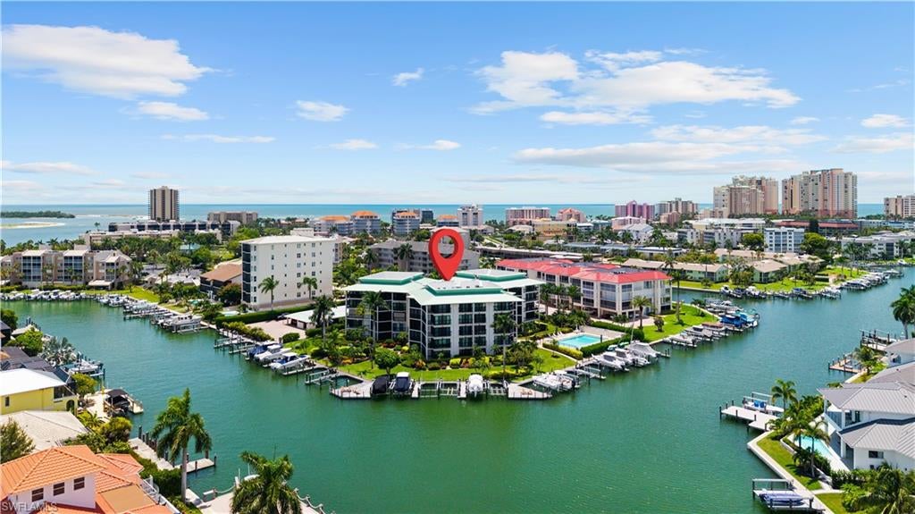 TROPICAL ISLE - Residential