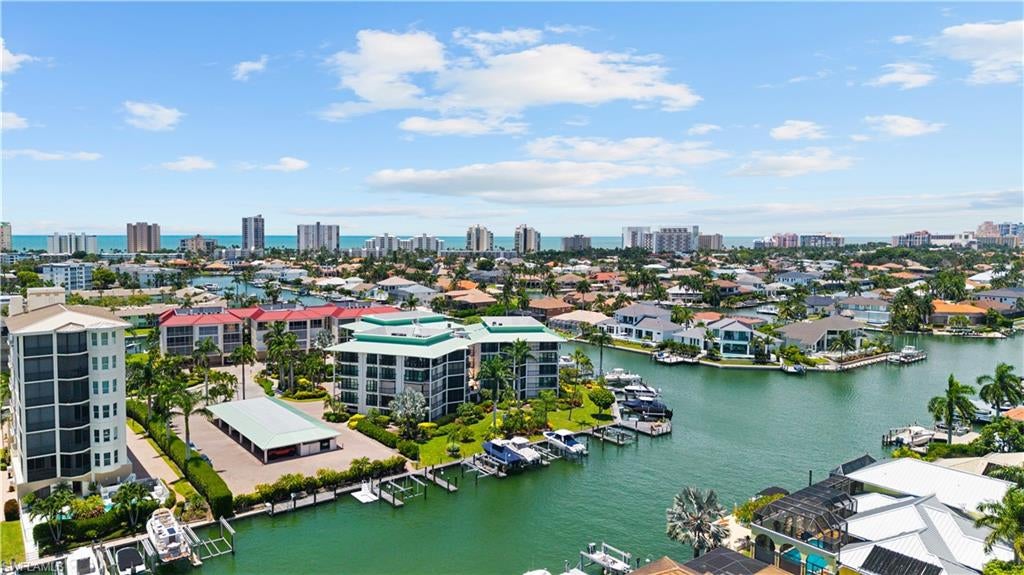 TROPICAL ISLE - Residential
