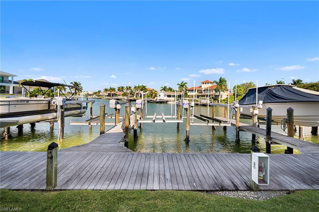 TROPICAL ISLE - Residential