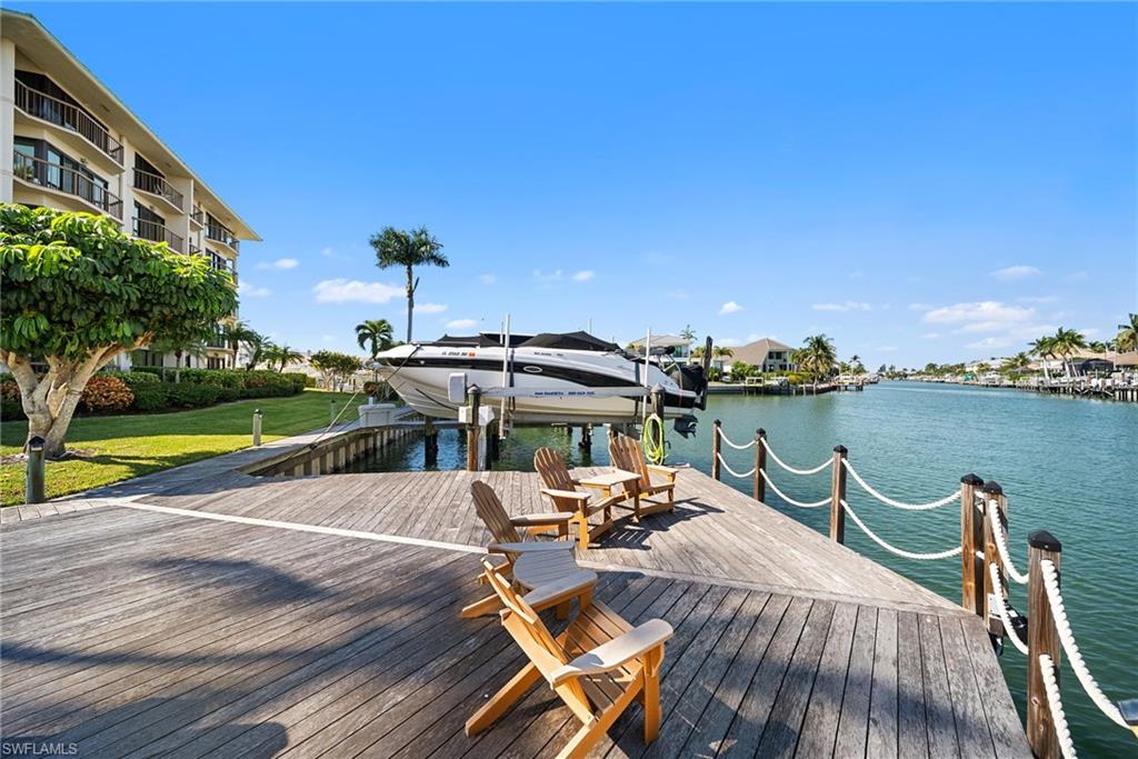 TROPICAL ISLE - Residential