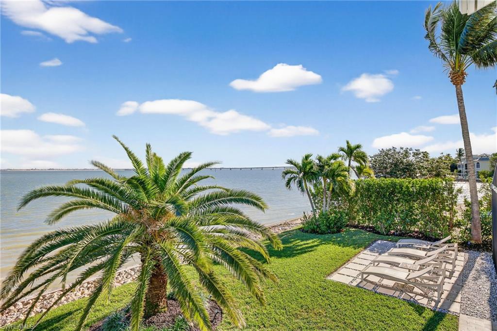 SANIBEL HARBOURS - Residential