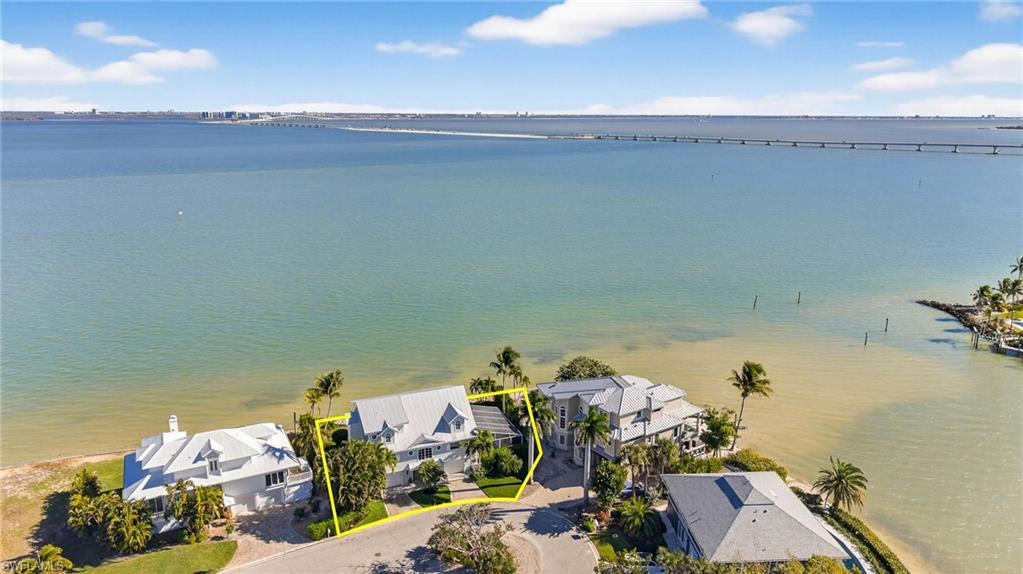 SANIBEL HARBOURS - Residential