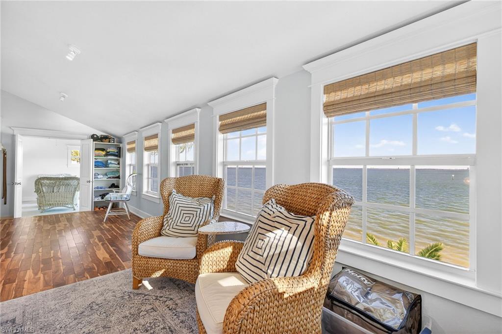 SANIBEL HARBOURS - Residential