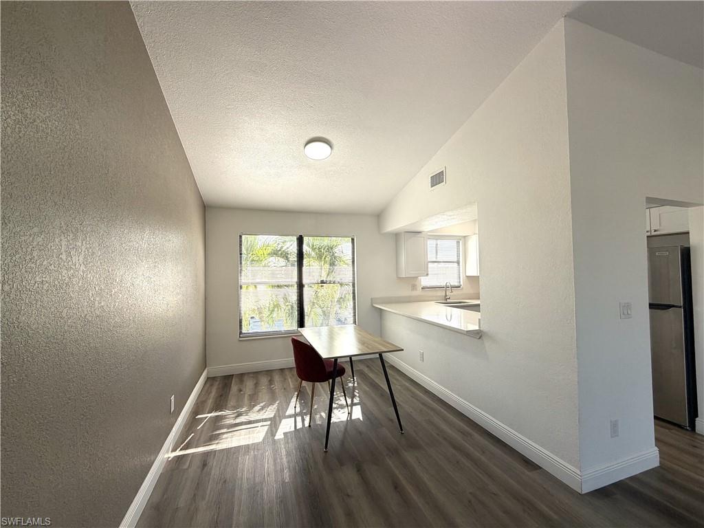 EXECUTIVE COURT CONDO - Residential Lease