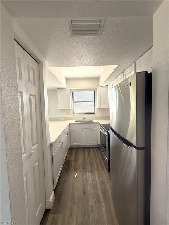 EXECUTIVE COURT CONDO - Residential Lease