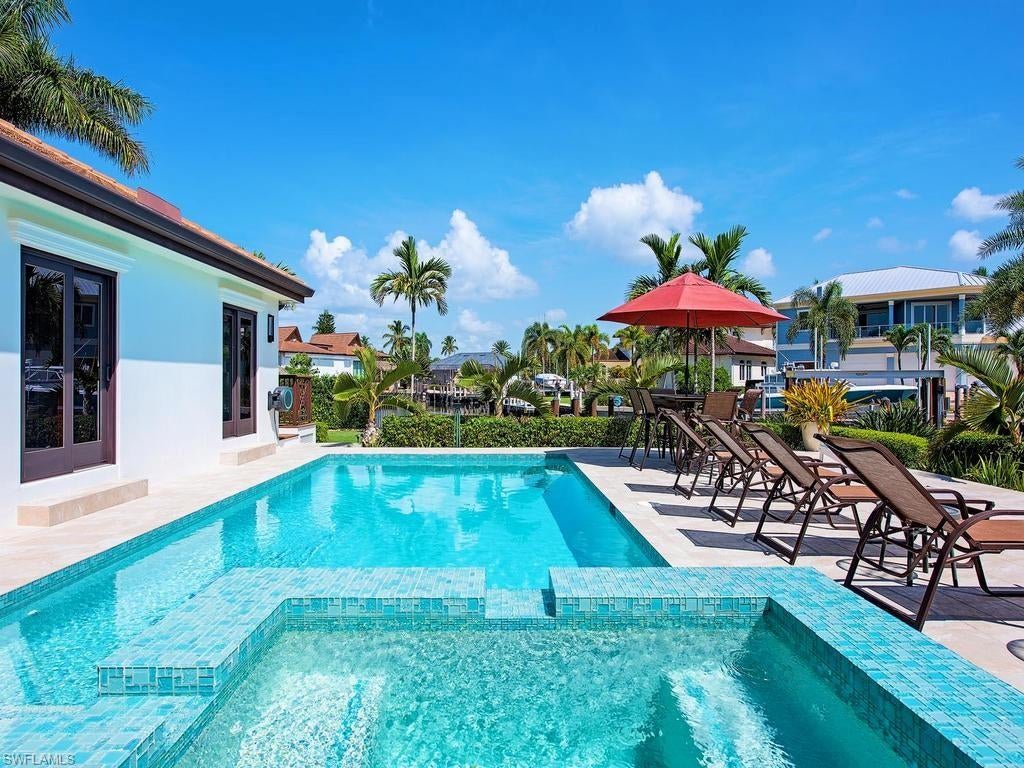 MARCO ISLAND - Residential