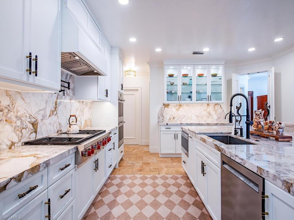 MARCO ISLAND - Residential
