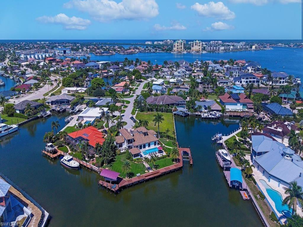 MARCO ISLAND - Residential