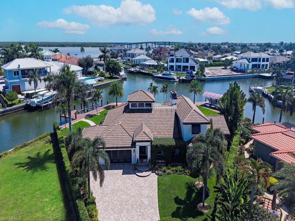 MARCO ISLAND - Residential