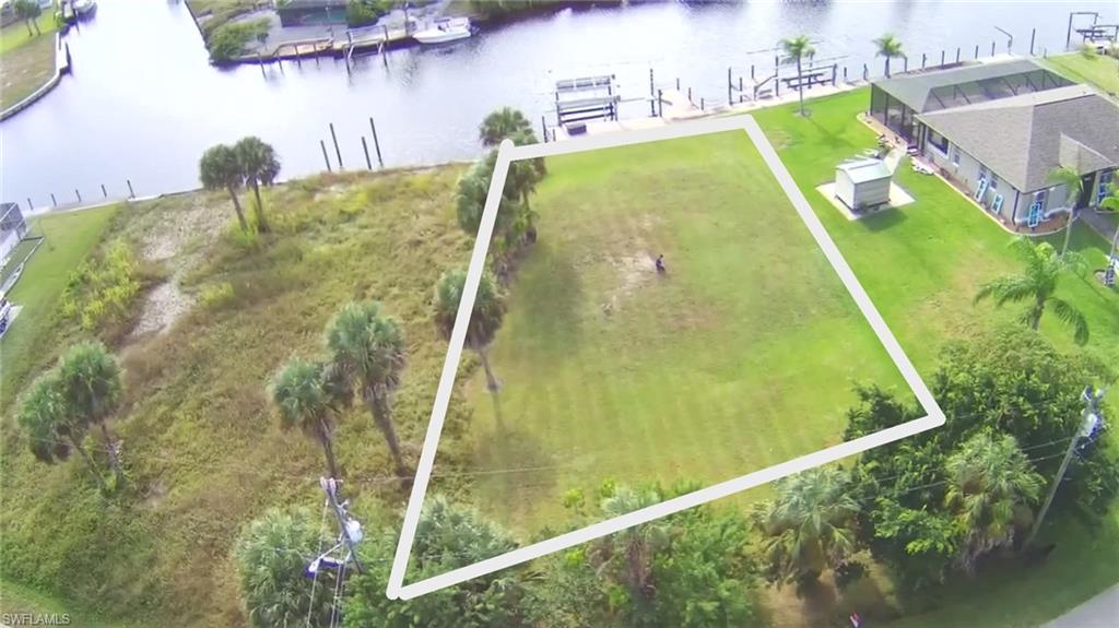 FORT MYERS SHORES - Land