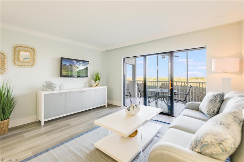 BAYSIDE VILLAS - Residential