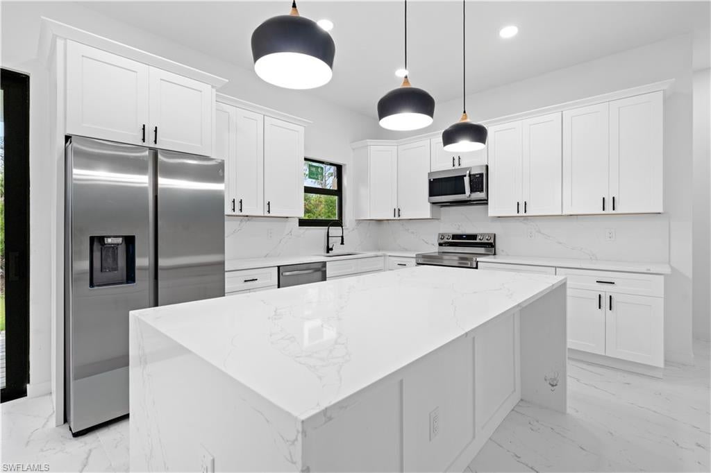PORT CHARLOTTE - Residential
