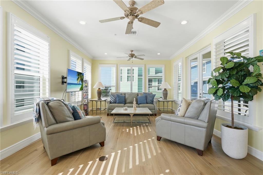 KEY WEST COURTYARDS - Residential