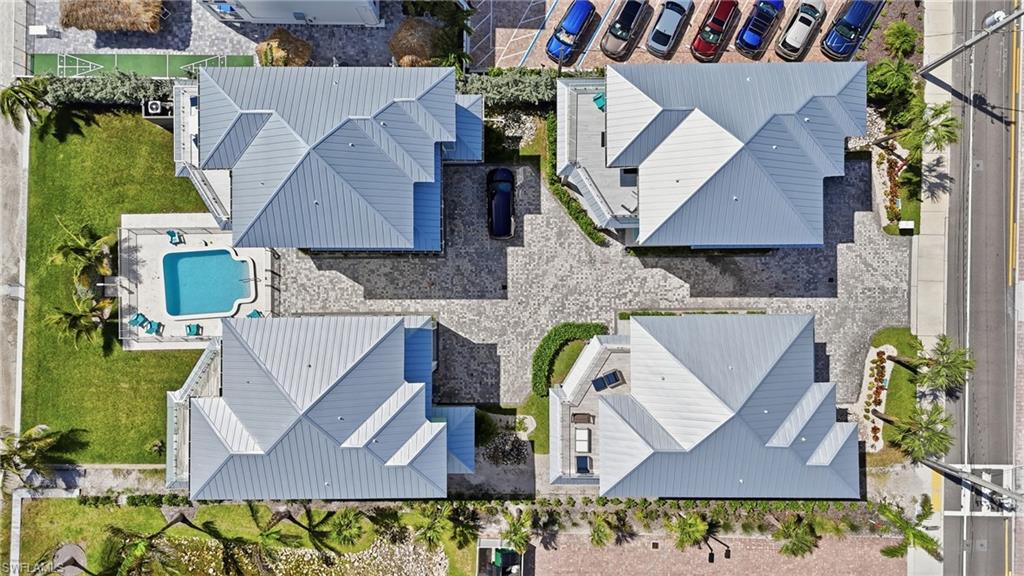 KEY WEST COURTYARDS - Residential
