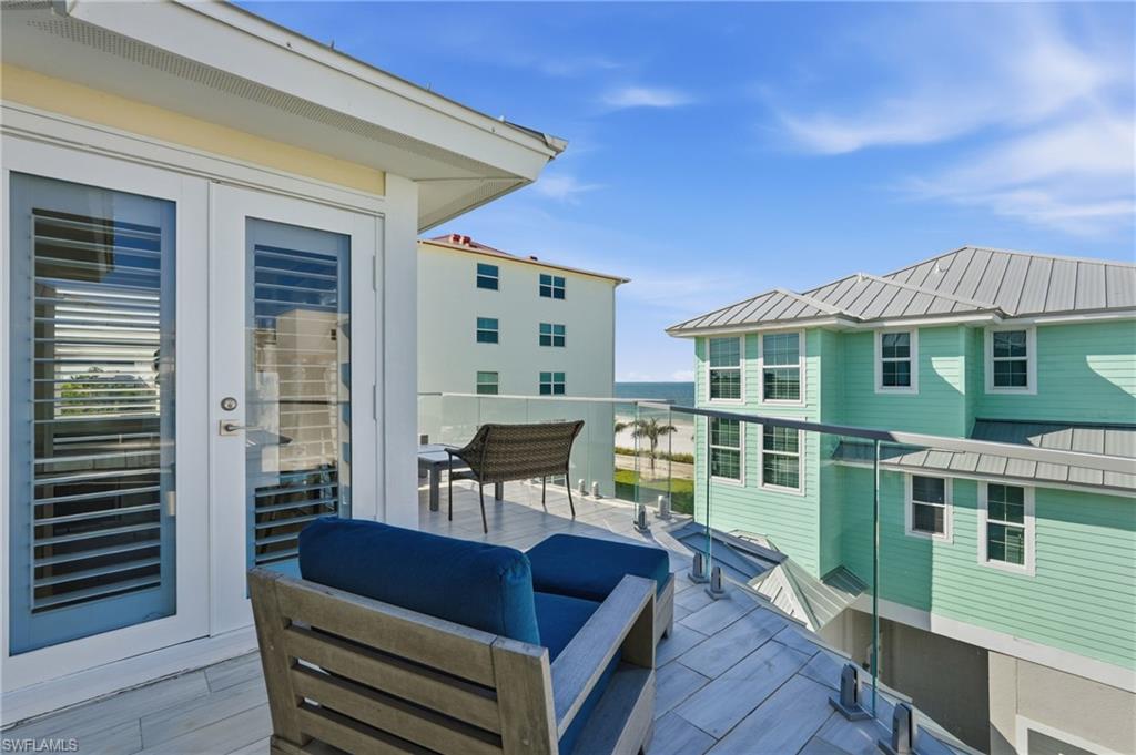KEY WEST COURTYARDS - Residential