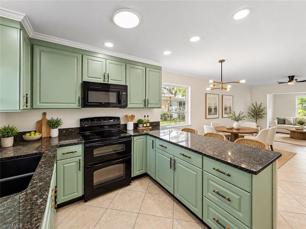 CAMILLE GARDENS - Residential