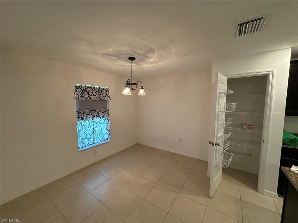 MIRROR LAKES - Residential