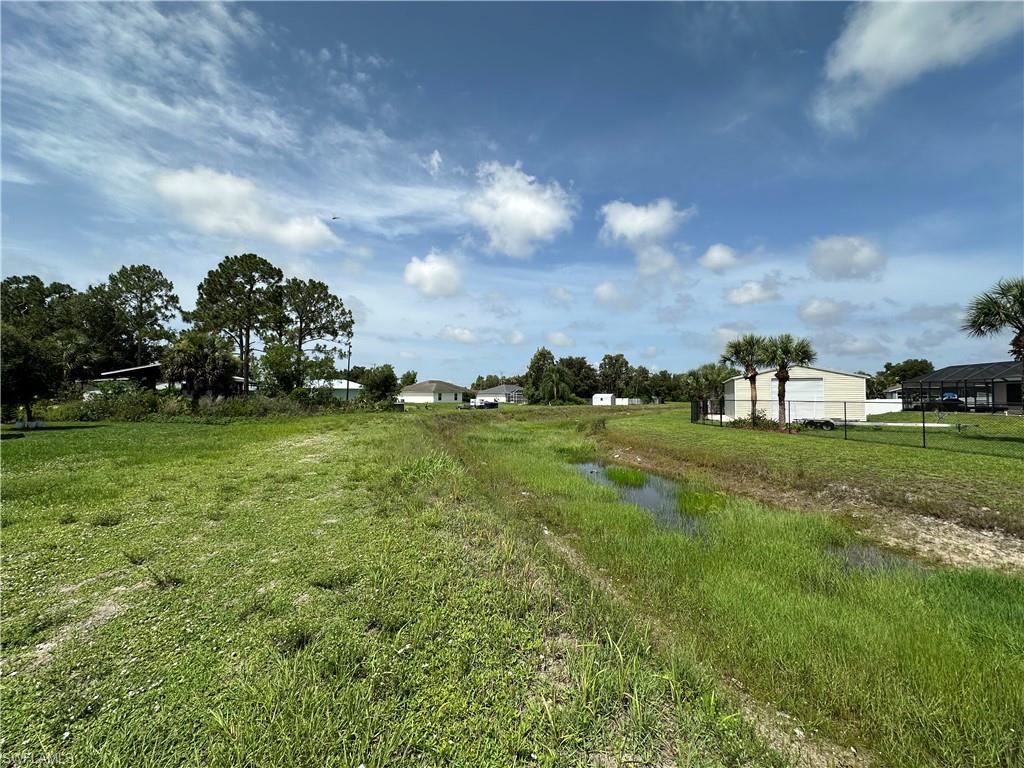 MIRROR LAKES - Residential