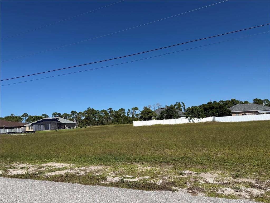 CAPE CORAL - Land