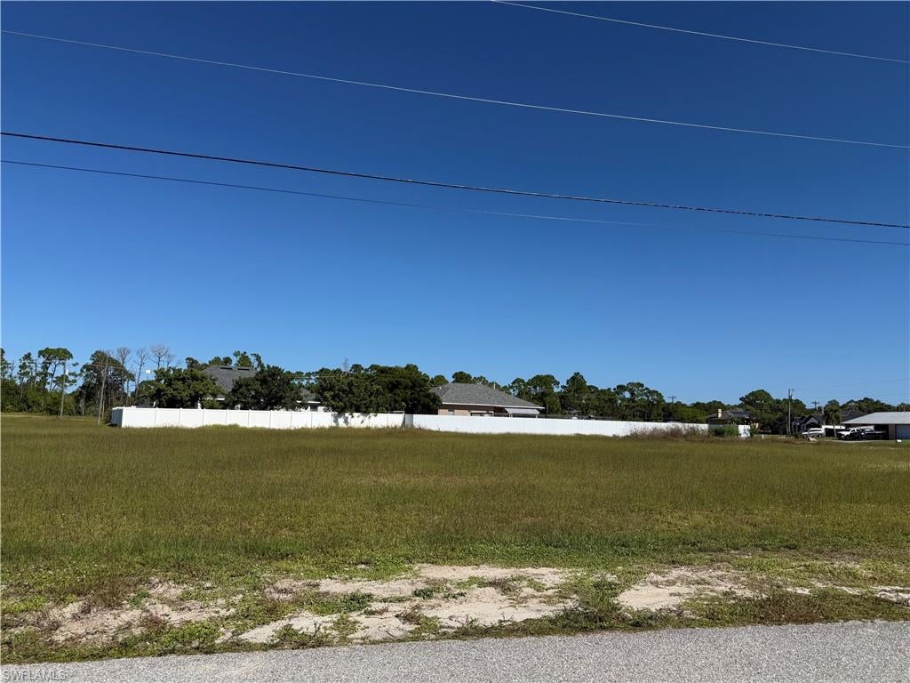 CAPE CORAL - Land