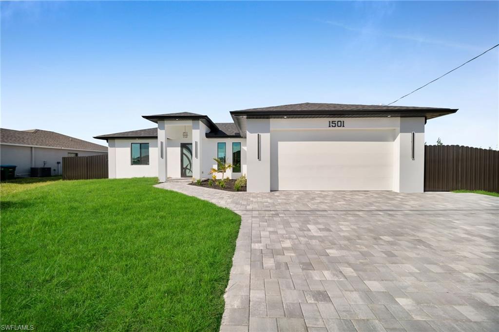 CAPE CORAL - Residential