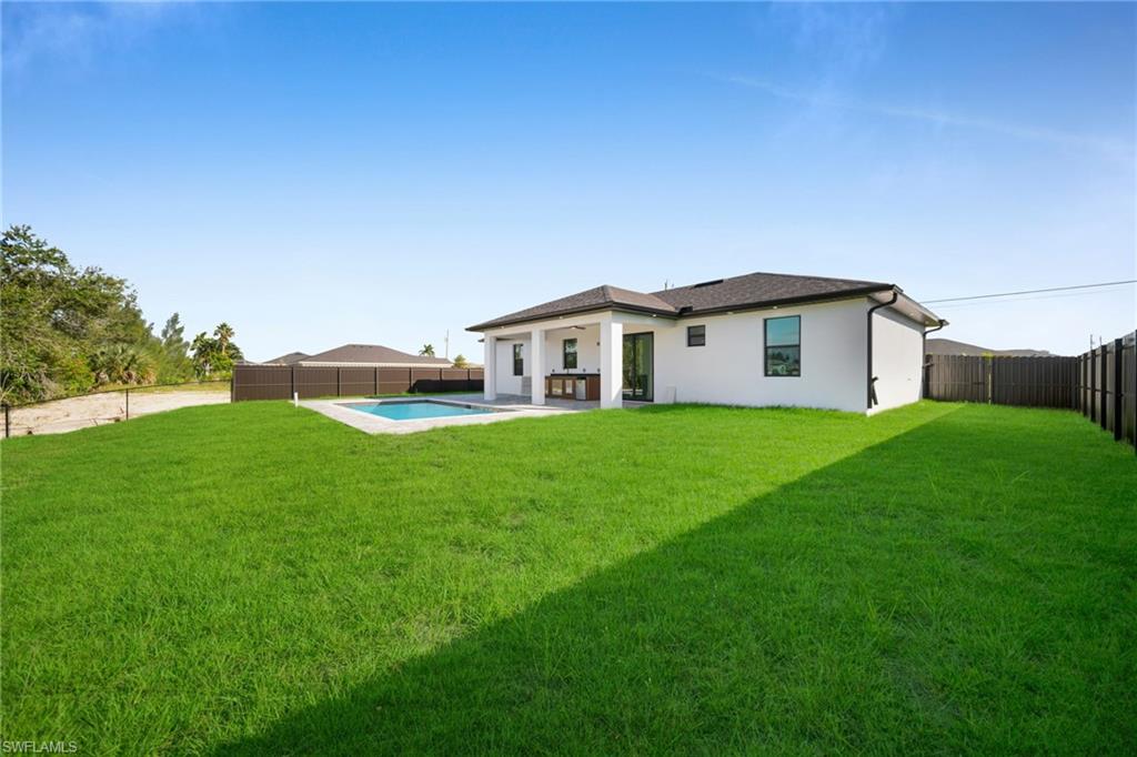 CAPE CORAL - Residential