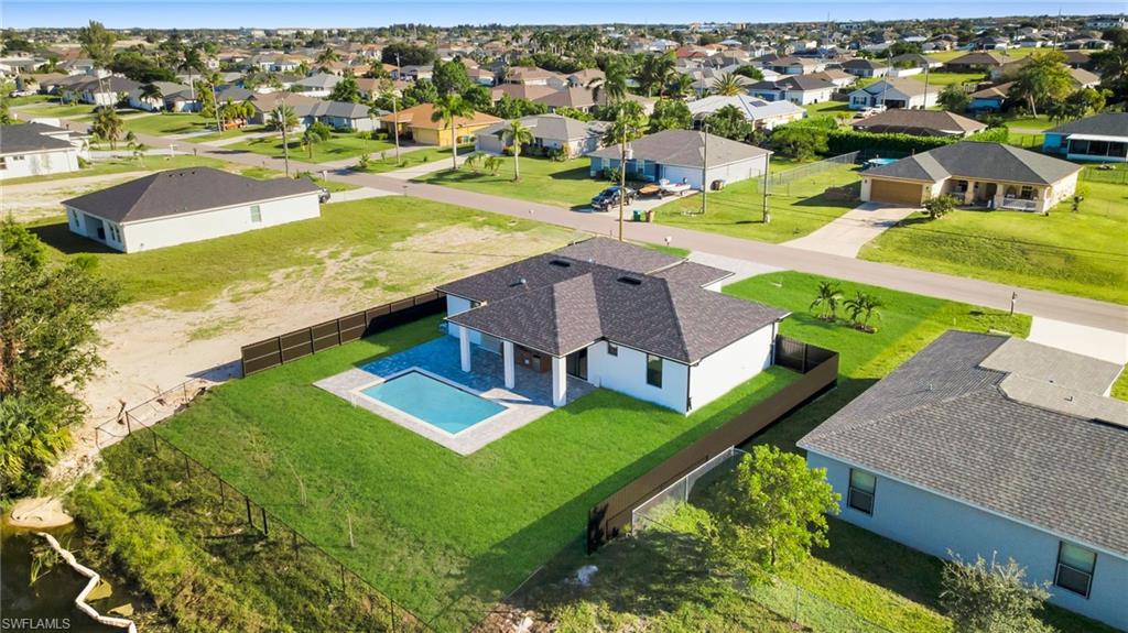 CAPE CORAL - Residential