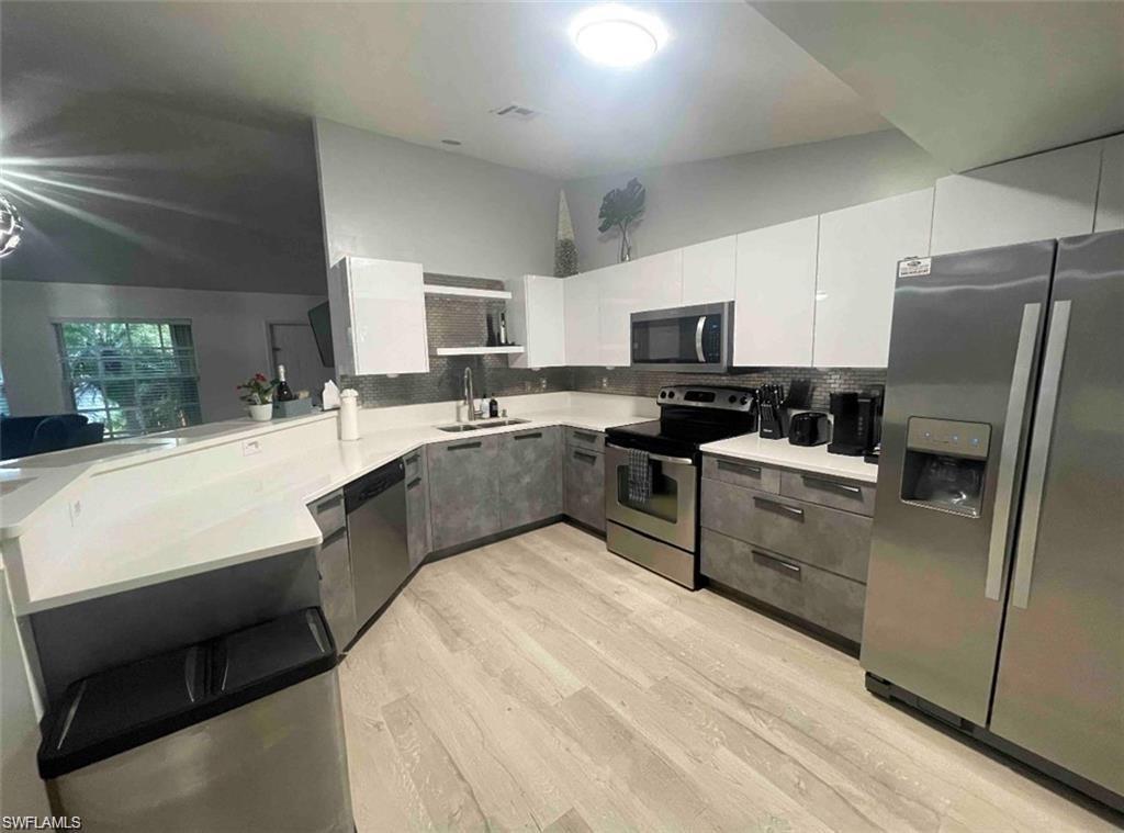 FLORIMOND MANOR - Residential Lease