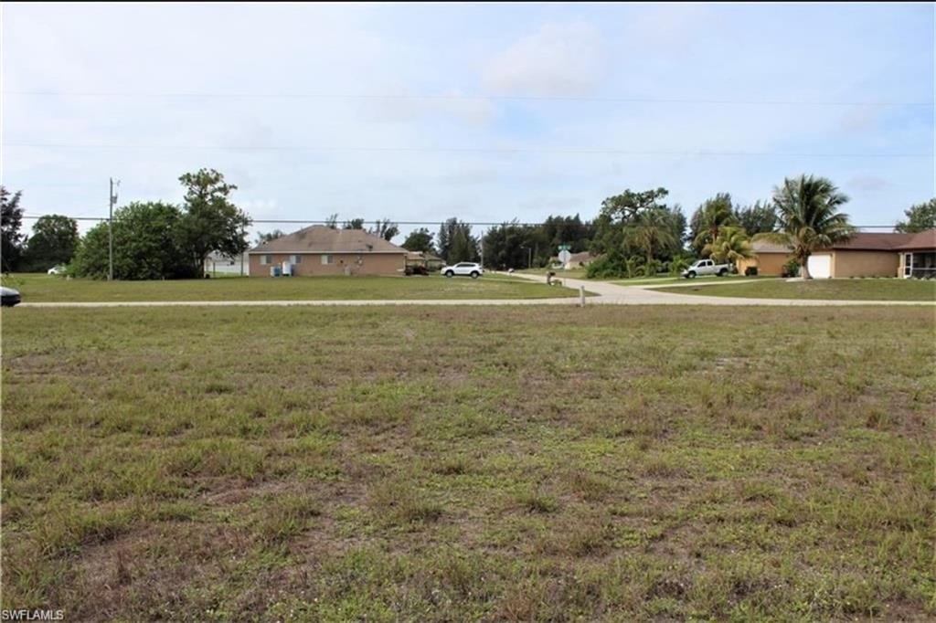CAPE CORAL - Land