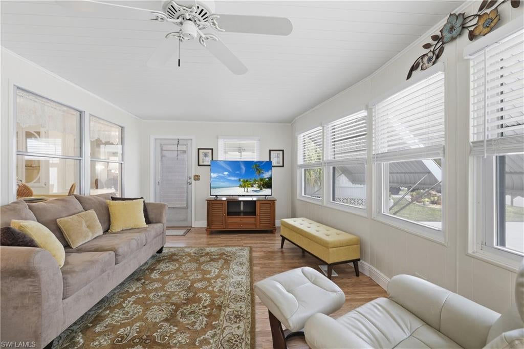 FOREST PARK MOBILE HOME - Residential