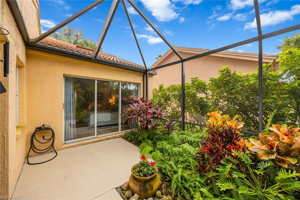EMERALD LAKES - Residential Lease