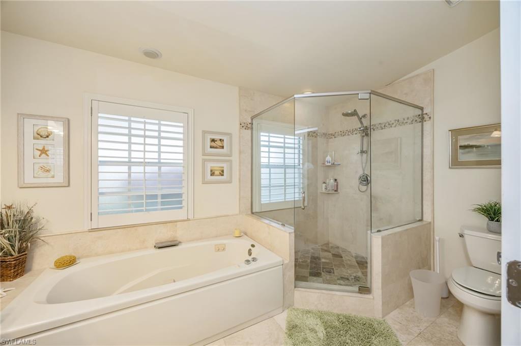 EMERALD LAKES - Residential Lease