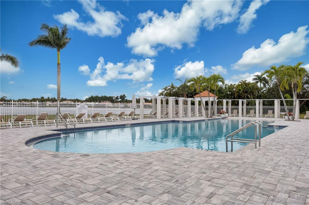 EMERALD LAKES - Residential Lease