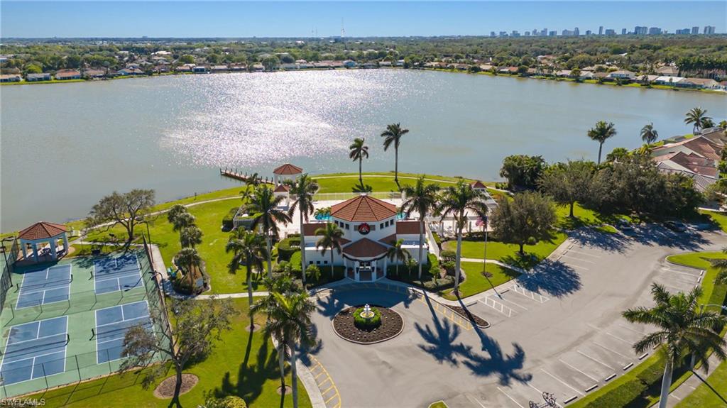 EMERALD LAKES - Residential Lease