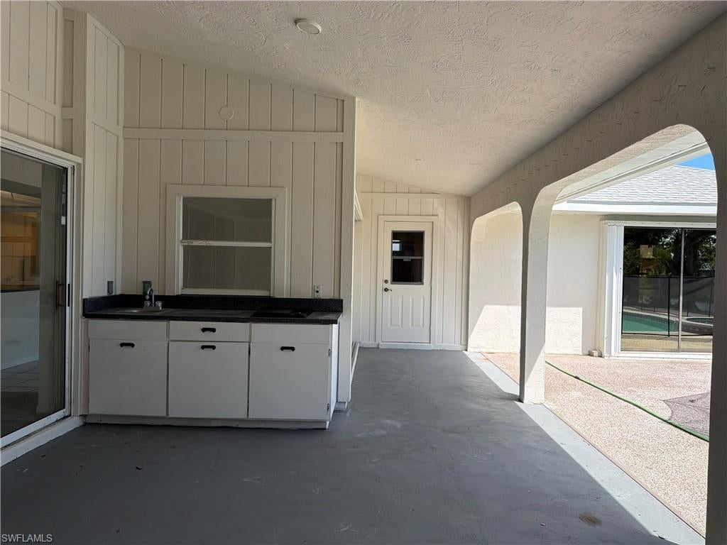 PEBBLE BEACH - Residential
