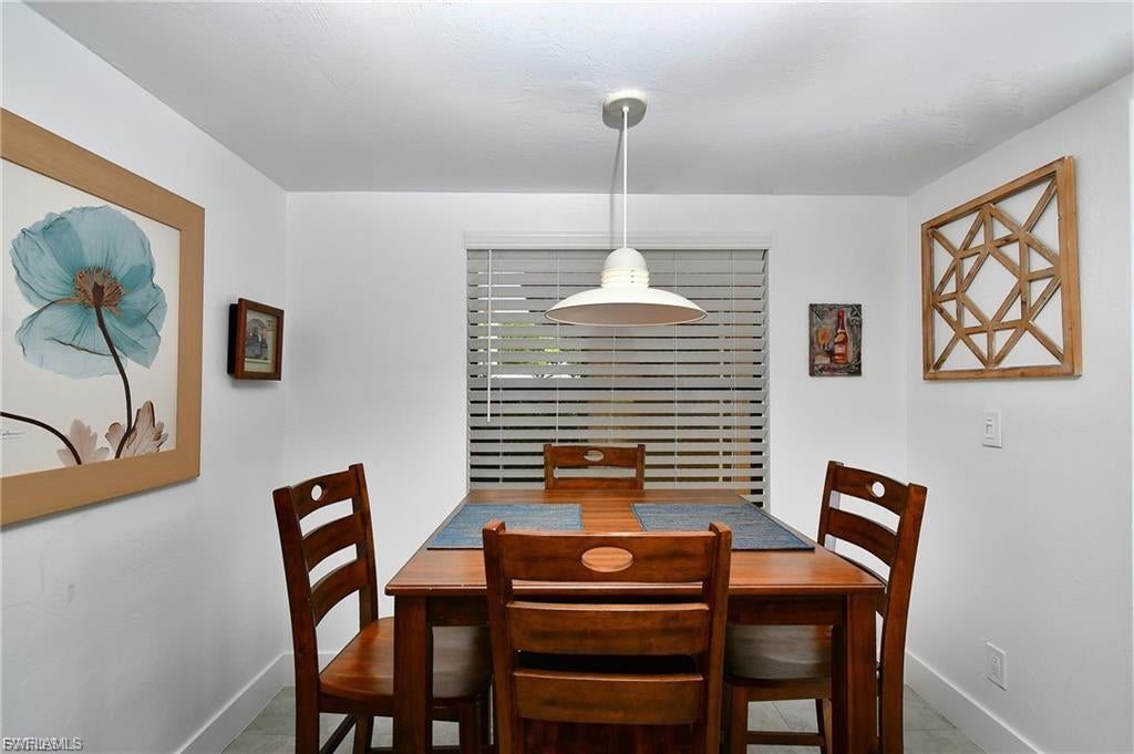 TERRACE - Residential Lease