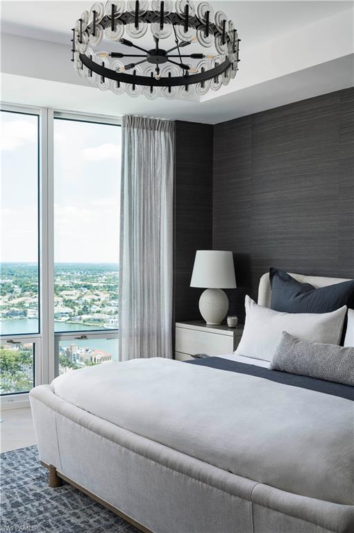 REGENT - Residential