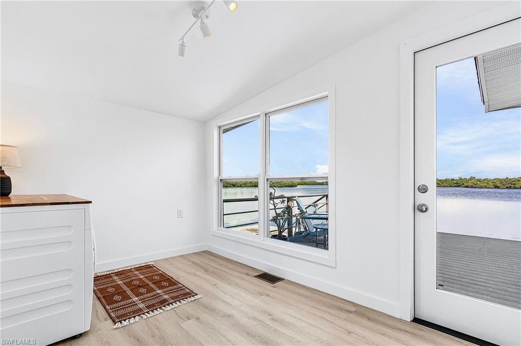 KNIGHTS BOKEELIA ISLE - Residential