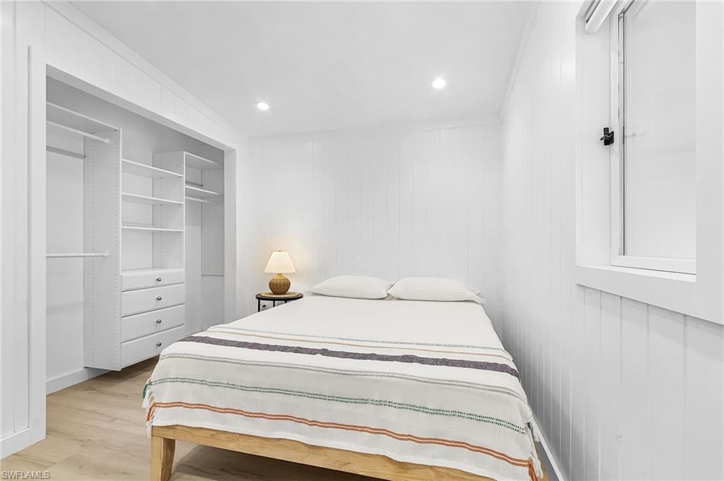 KNIGHTS BOKEELIA ISLE - Residential