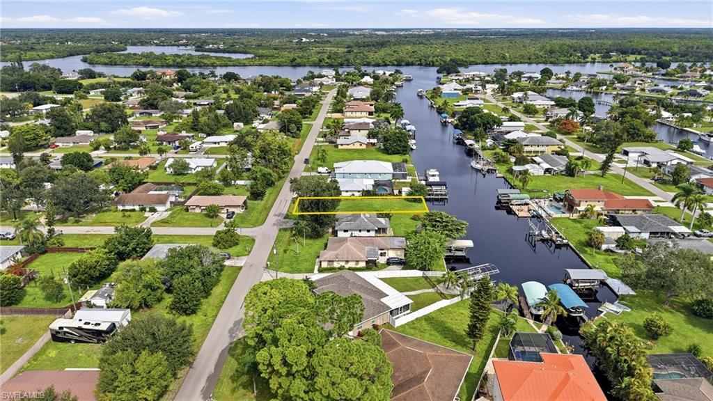 FORT MYERS - Land
