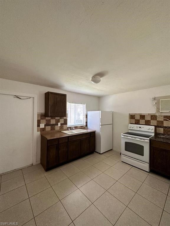 PINE MANOR - Residential Lease