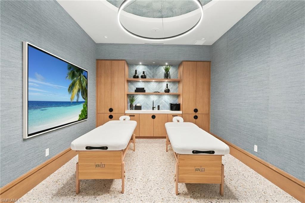 INFINITY AT THE COLONY - Residential