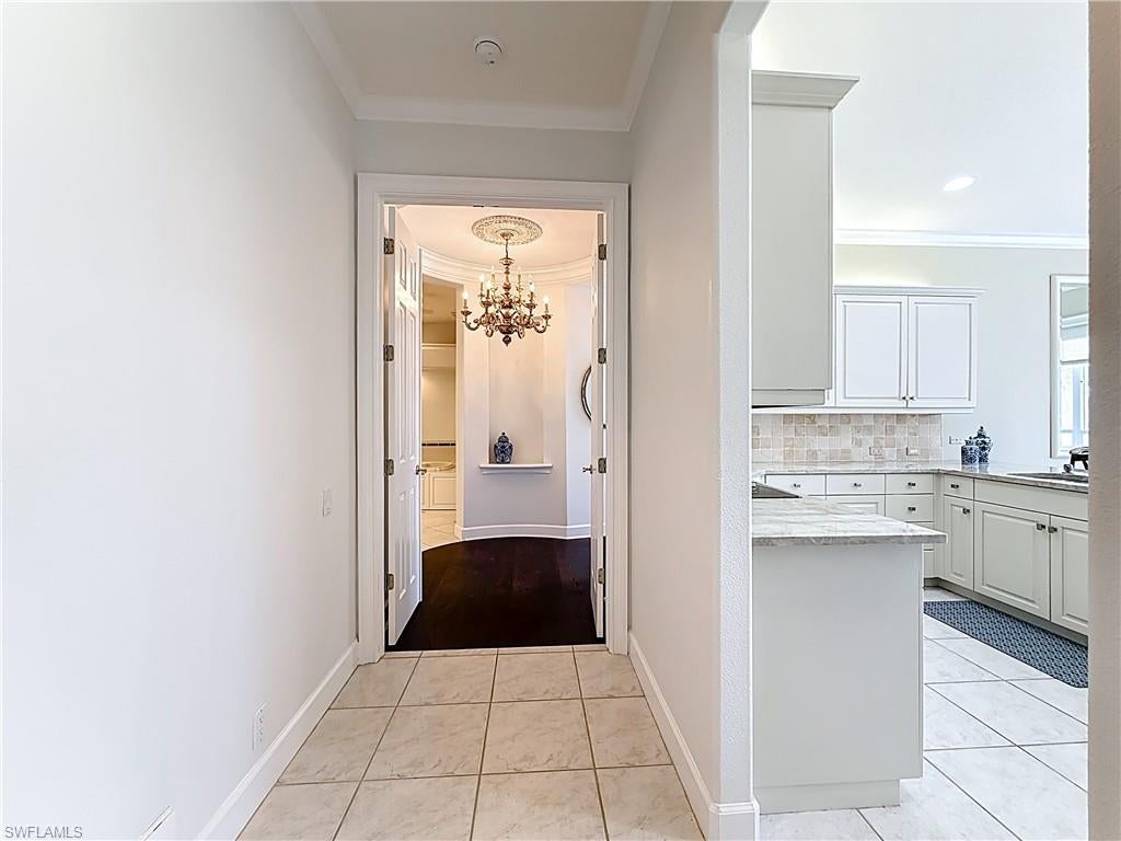 LANCASTER SQUARE - Residential