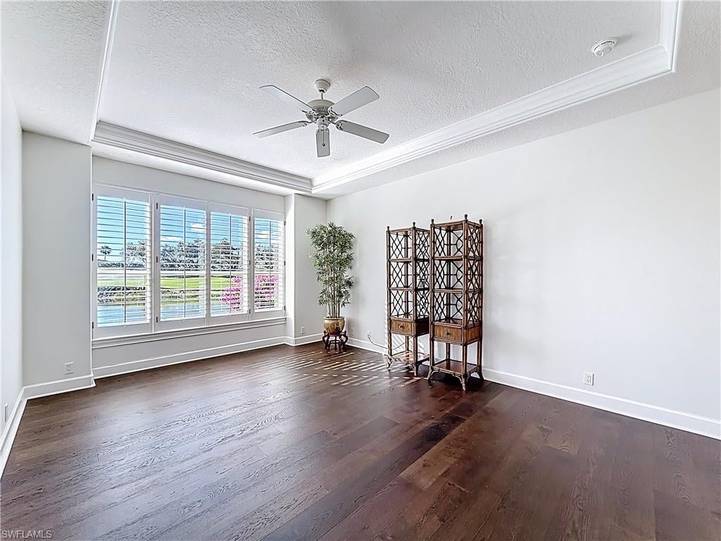 LANCASTER SQUARE - Residential