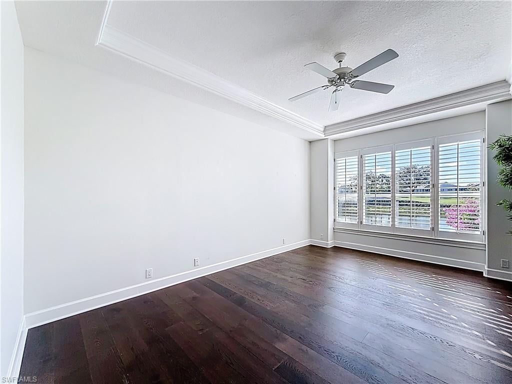 LANCASTER SQUARE - Residential