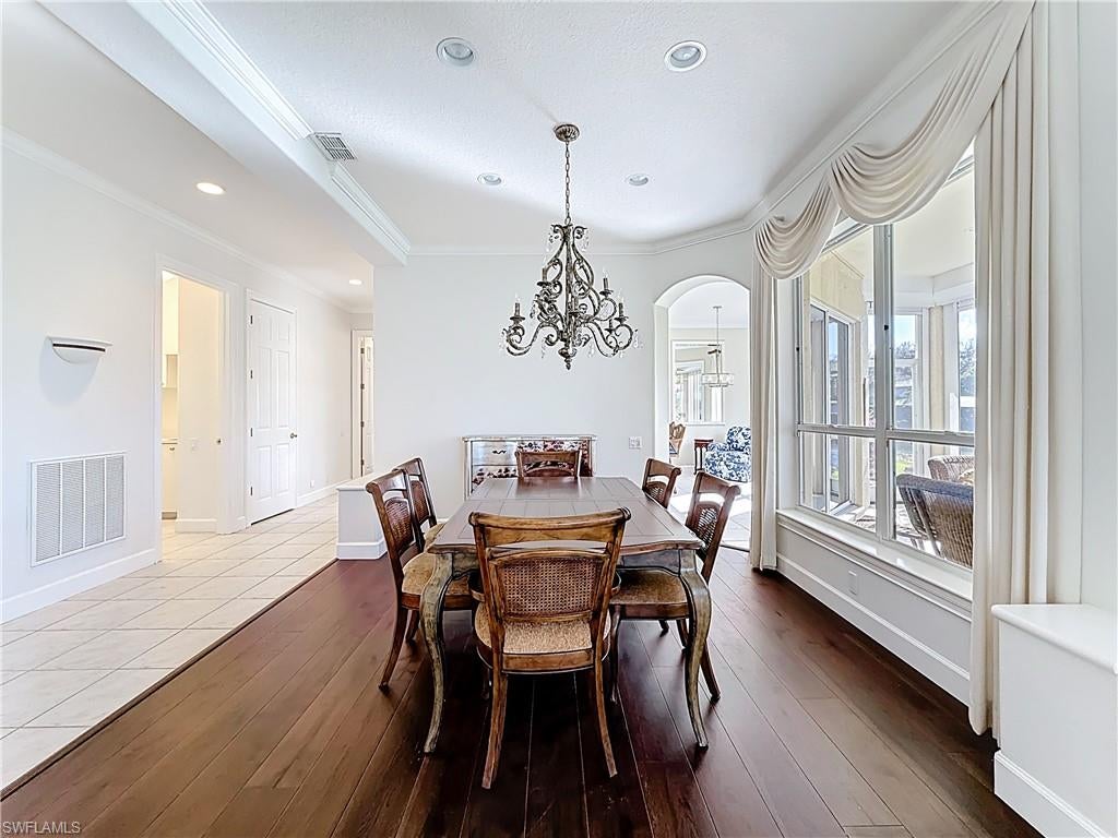LANCASTER SQUARE - Residential