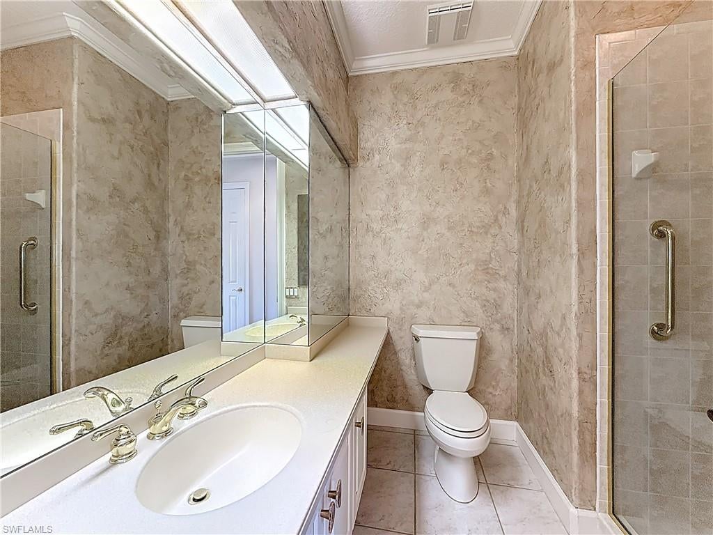 LANCASTER SQUARE - Residential