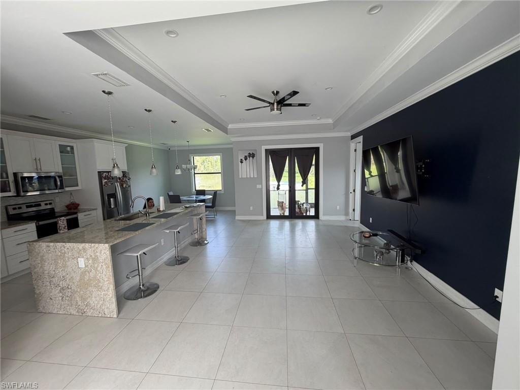GOLDEN GATE ESTATES - Residential
