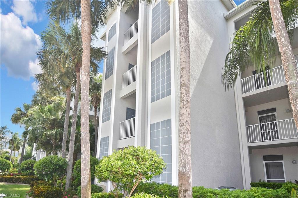 FAIRWAY ISLES - Residential