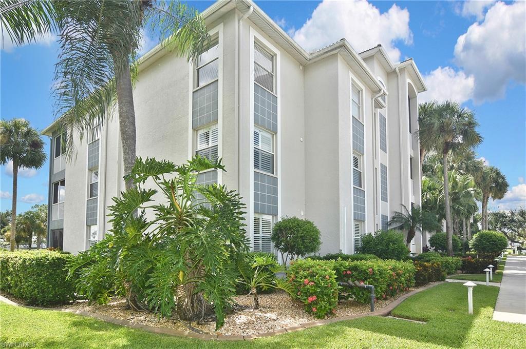 FAIRWAY ISLES - Residential